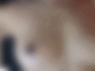 Live cam show with LissaaWild - Flashing on Soda Cam