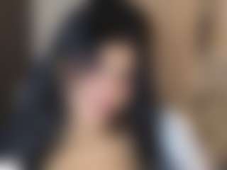 Live cam show with LissaaWild - Double Penetration on SxyPornLive