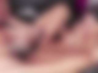 Live cam show with 3SomeReady4all - Thin on StripNow
