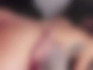 Live cam show with 3SomeReady4all - Camel Toe on xDating