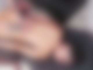 Live cam show with 3SomeReady4all - Gagging on madthumbs