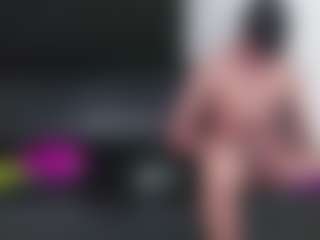 Live cam show with Gaby and Javier - Blowjob on TottyGirls