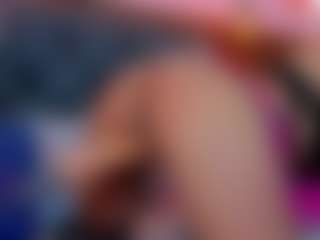 Live cam show with AMELIE - Thin on liverealitysex.com