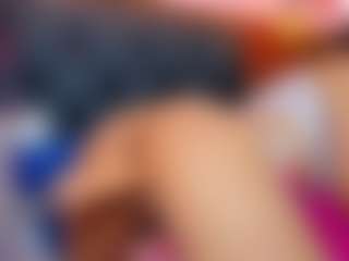 Live cam show with AMELIE - Latina Petite on Camsoda | colombia