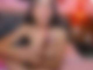 Live cam show with AMELIE - Facial Piercings on Milfs Live