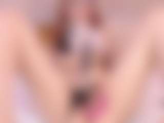 Live cam show with Chloe Ferreira - Amateur on fuklive.com