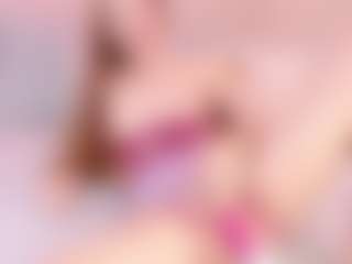 Live cam show with Chloe Ferreira - Deepthroat on Camming Site