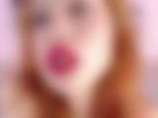 Live cam show with Chloe Ferreira - Skinny on livesuperchat.net