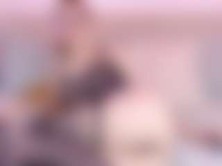 Live cam show with Chloe Ferreira - Shaved on Camsoda