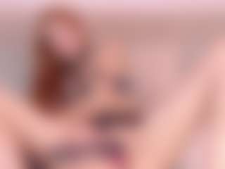 Live cam show with Chloe Ferreira - Erotic Dance on xblisslive.com