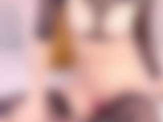 Live cam show with Chloe Ferreira - Squirt on Camsoda