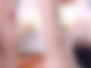 Live cam show with Chloe Ferreira - Latina on xDating | colombia