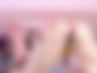 Live cam show with Chloe Ferreira - Erotic Dance on friskycurves.com