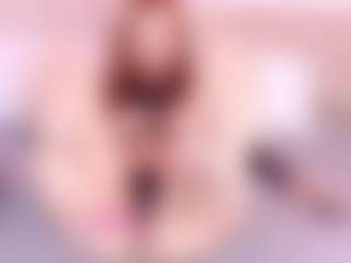 Live cam show with Chloe Ferreira - Fingering on Camsoda