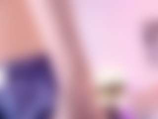 Live cam show with Chloe Ferreira - Shaved on Hubzter Live