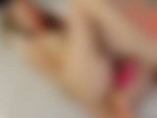 Live cam show with Lisa-Babe - Tease Blonde Hair on Cam Slut