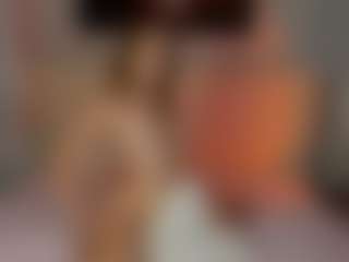 Live cam show with Lisa-Babe - Bedroom on https://playwithruby.com