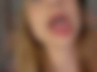 Lisa-Babe's Live Sex Cam Show