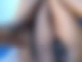 Spettacolo in cam dal vivo con squirtydol - Small Ass su Camsoda
