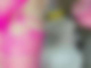 Live cam show with taamaraaa - Curvy on milfzrlive.com