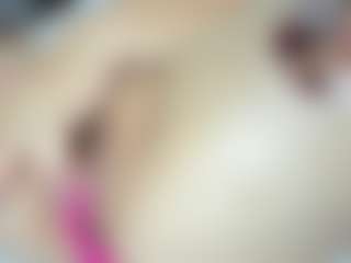 Live cam show with taamaraaa - Nipple Piercings on AdultVida.com