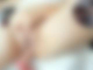 Live cam show with taamaraaa - Double Penetration on livesuperchat.net