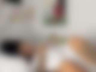Live cam show with Andrea Williams - Tease on Camsoda