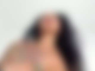 Live cam show with Andrea Williams - Brown Eyes on Camsoda