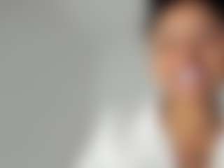 Live cam show with Andrea Williams - Bedroom on Gym Cam Girls