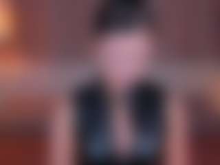 Live cam show with Matilda - Upskirt on madthumbs