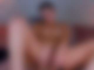 Live cam show with Matilda - Petite on Camsoda