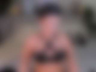 Live cam show with Matilda - Bra on ObeyMaria