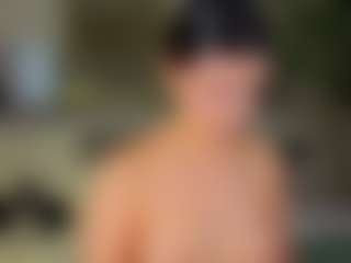 Live cam show with Matilda - Upskirt on Dare Cams