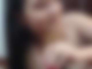 Live cam show with sweetlissyy - Tease on Camsoda