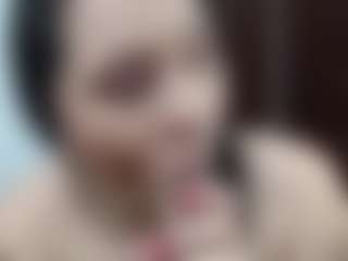 Live cam show with sweetlissyy - Facial on Camsoda
