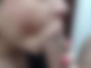 Live cam show with sweetlissyy - Facial on 1on1-livenow