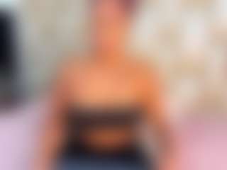 Live cam show with melanny - Black MILF on Hubzter Live