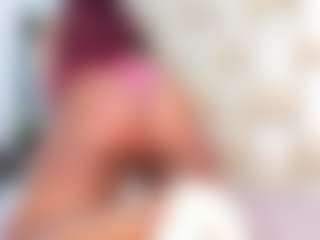 melanny MILF webcam performer live streaming