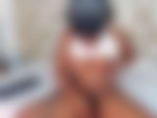melanny MILF webcam performer live streaming