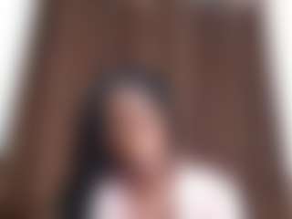Live cam show with chocolust - Petite on livesuperchat.net