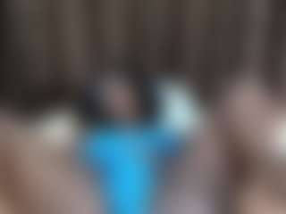 Live cam show with chocolust - Snowbunny on Livezox