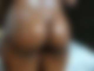 Live cam show with chocolust - Black Shaved Pussy on intimatelivegirls.com