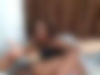 Live cam show with chocolust - Ebony Petite on TastyBlacksLive