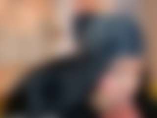 Live cam show with Lia Cox - Cute on camwithhim.com