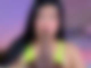 Live cam show with Lia Cox - Bbc on Camsoda