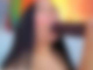 Live cam show with Lia Cox - Fingers on CamClone