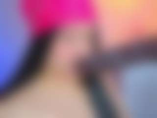 Live cam show with Lia Cox - Facial on Camsoda