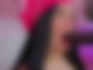 Live cam show with Lia Cox - Squirt on Gym Cam Girls