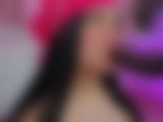 Live cam show with Lia Cox - Drinking on luckytryst.com
