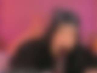 Live cam show with Lia Cox - HD on intimatelivegirls.com